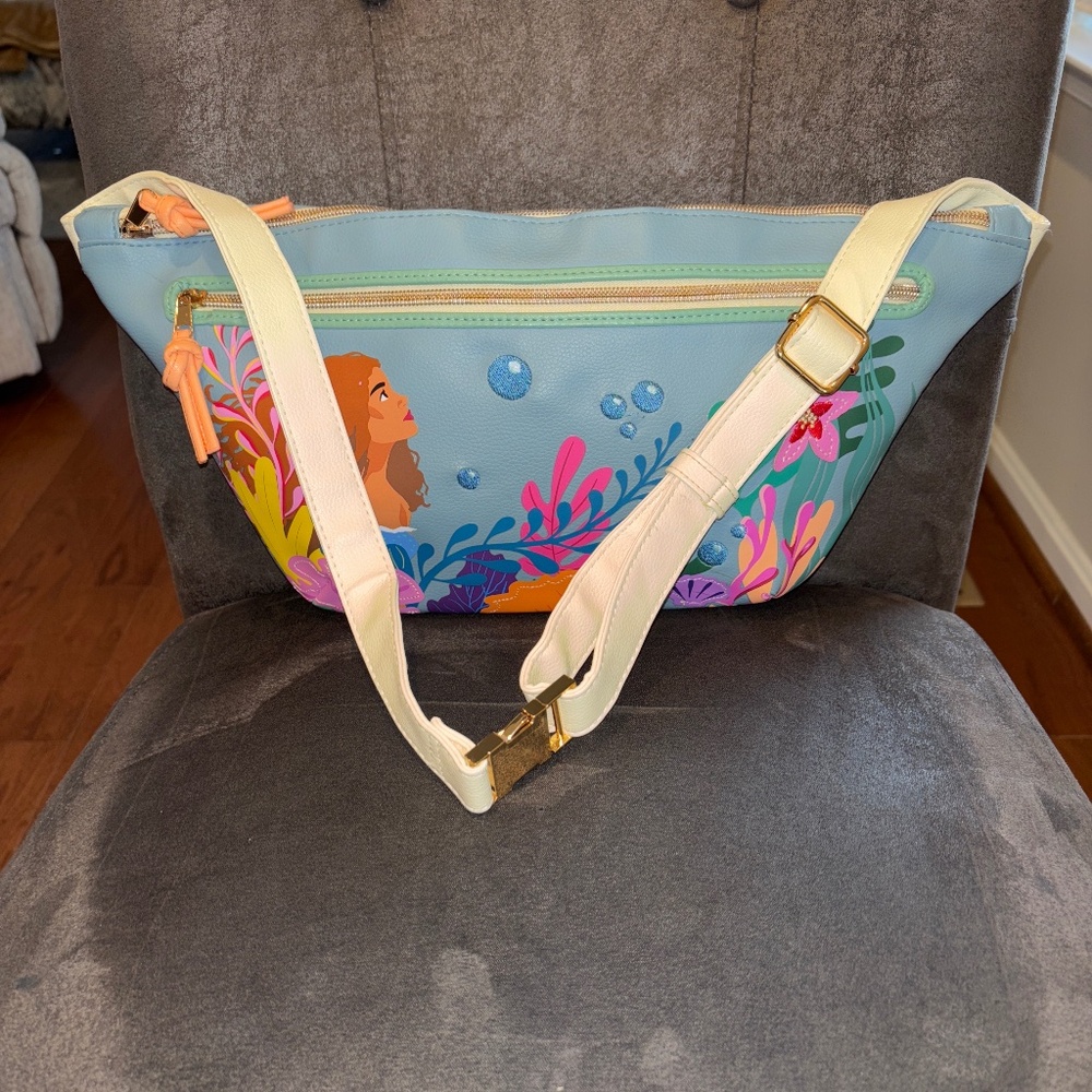 Disney Parks EUC Little Mermaid Live Action Film Belt Bag Fanny Pack KS1